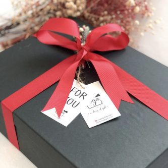 Kırmızı Grogren Kurdele Tasarımlı Mukavva Kutu